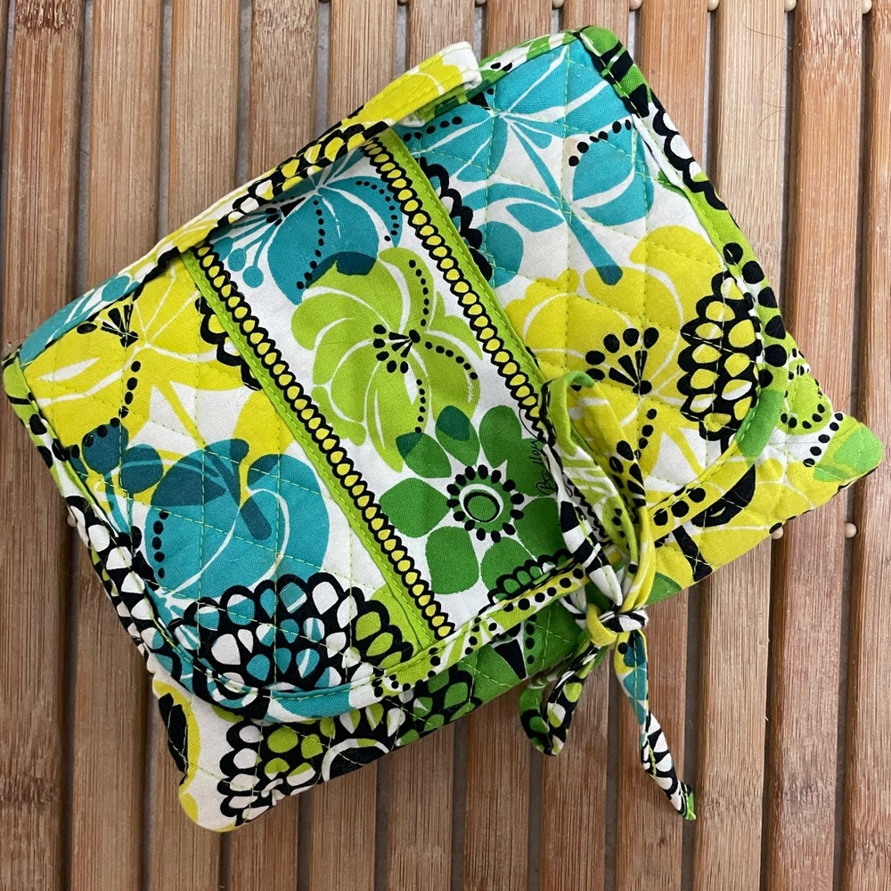 Vera Bradley travel pouch